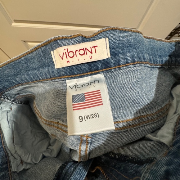 Wide Leg Denim Jeans. Distressed. Ripped. - Picture 4 of 4